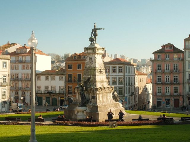 Dès le 15 novembre, la nouvelle ligne aérienne qui bouleverse vos voyages vers Porto